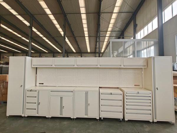 White gravibus officium garage scrinium