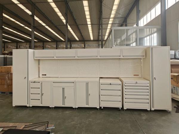 Nova Modular Mors Cabinet innovates Industrial storage Solutions et ducit novum era efficiente opus