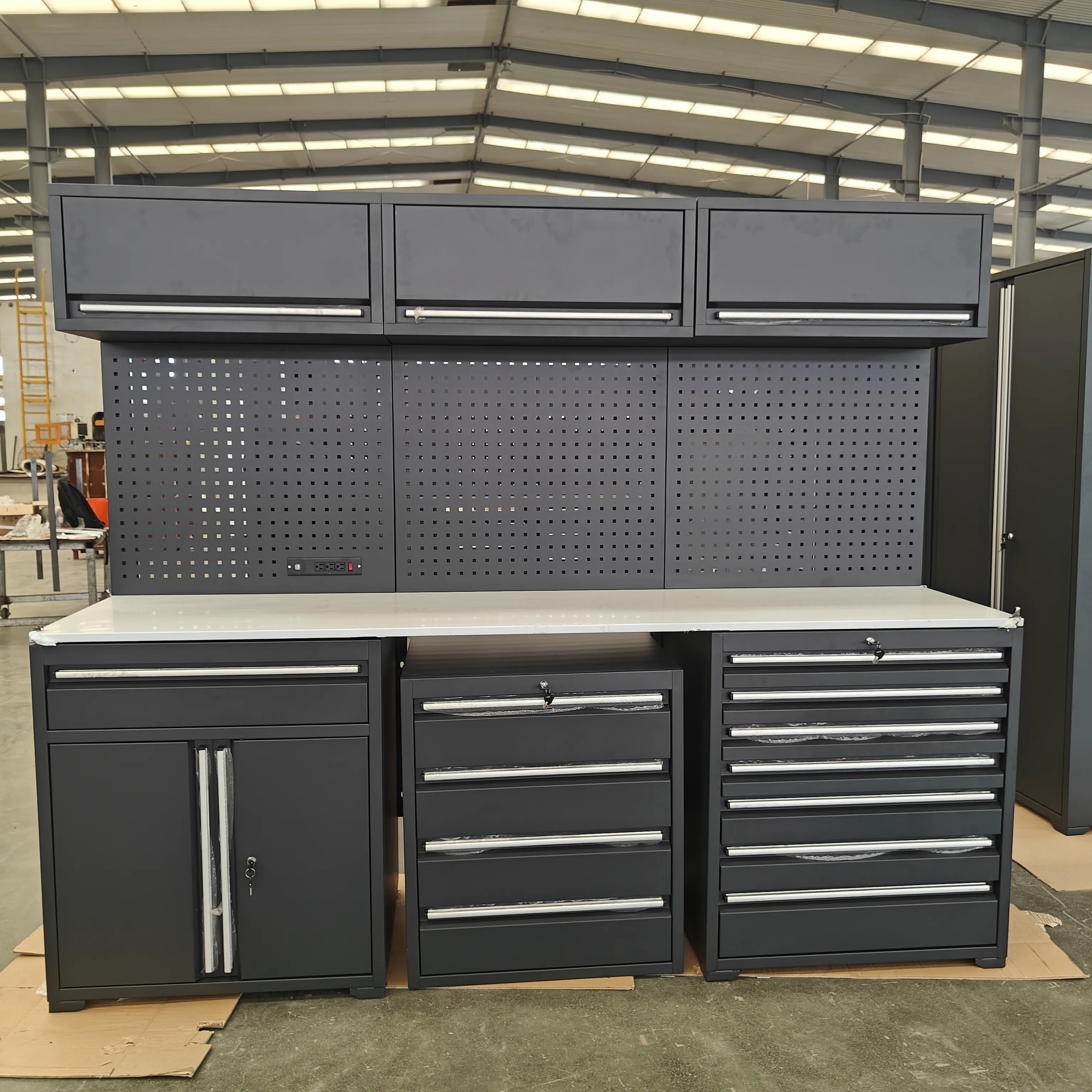 Quid sunt characteres fortis metallum workbench?