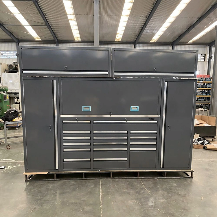 Novum Design Garage cabinets